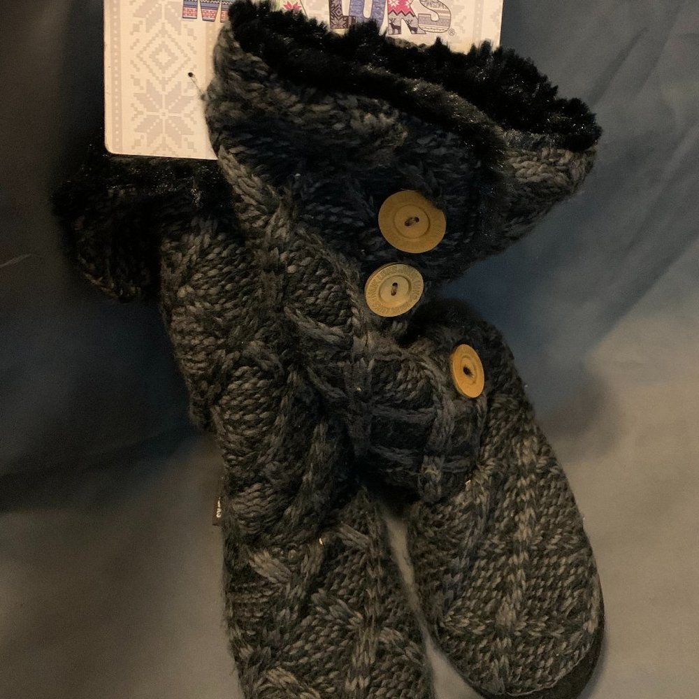 women's MUK LUKS slippers